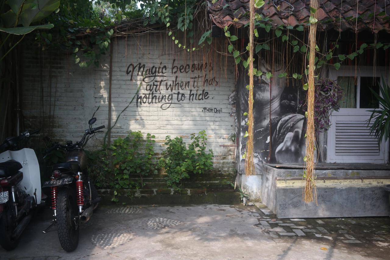 Abrakadabra! Artbnb Yogyakarta Eksteriør bilde
