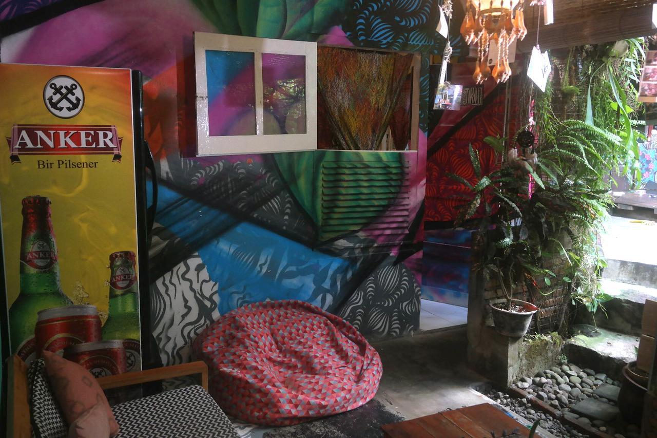 Abrakadabra! Artbnb Yogyakarta Eksteriør bilde
