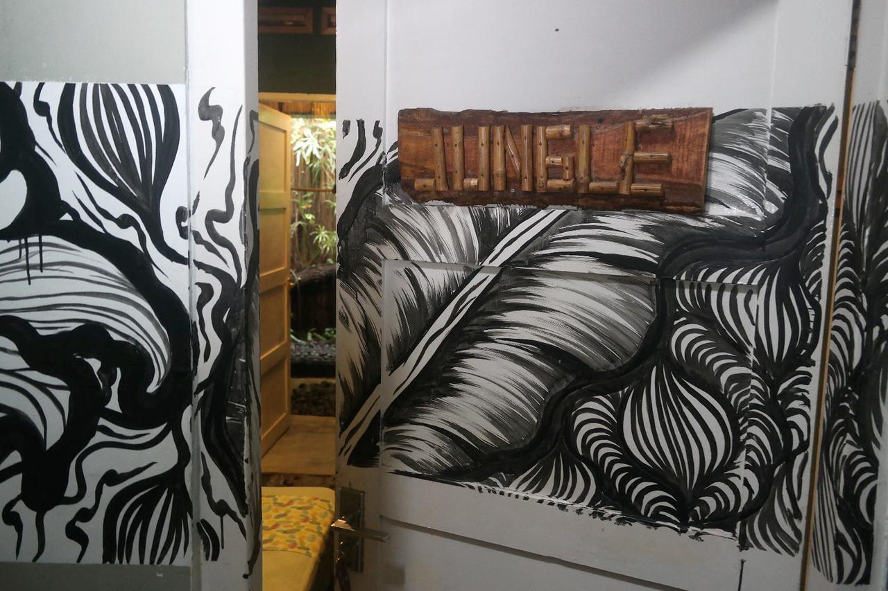 Abrakadabra! Artbnb Yogyakarta Eksteriør bilde