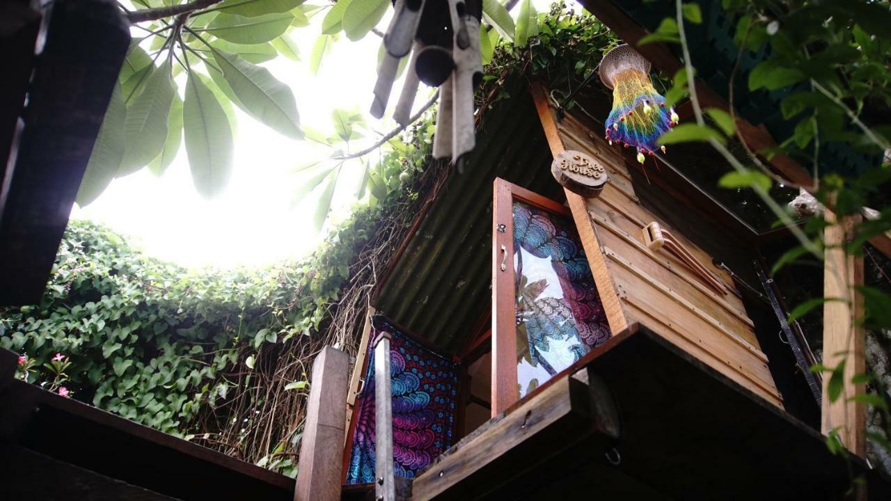 Abrakadabra! Artbnb Yogyakarta Eksteriør bilde